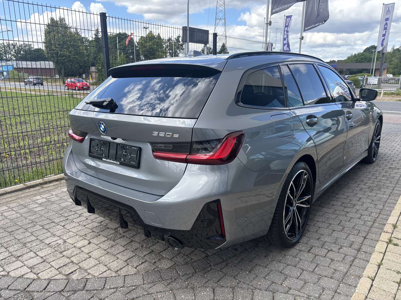 BMW 320  e Touring M Sport PRO – DrivingAssist Hifi 19″