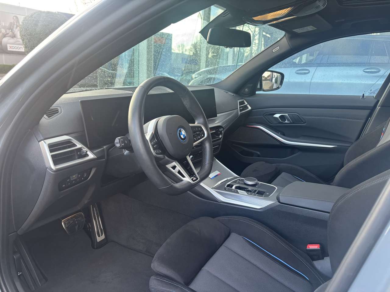 BMW 330  xDrive M sport Pro + Face-lift2 + Aero kit
