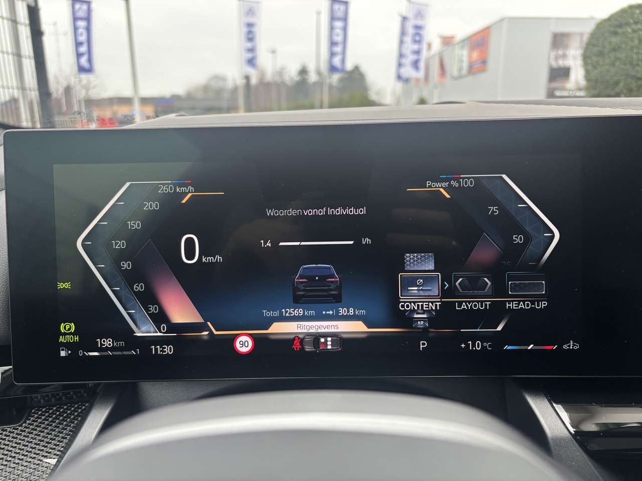 BMW 520  i MSport Trekhaak Pano Standverwarming Carbon