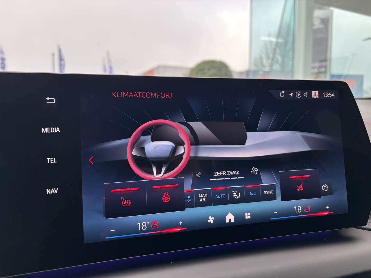 BMW 135  i xDrive – Harman/Kardon Trekhaak Stuurwielverw.