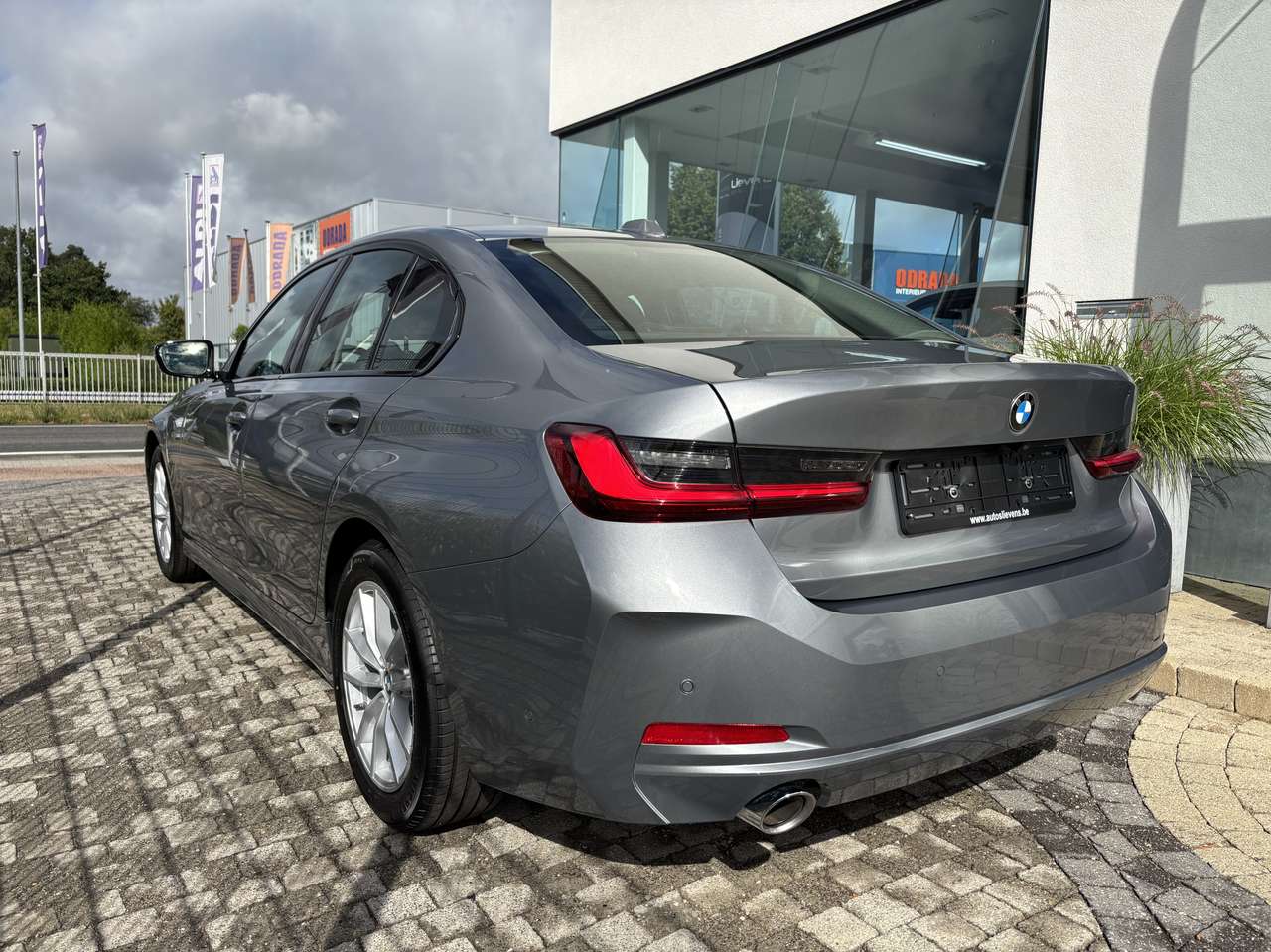 BMW 318  318i El.Stoel 360°Cam DrivingAssistPro Trekhaak