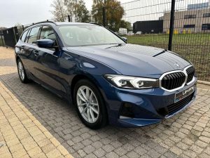 BMW 318  dA Touring Widescreen DrivingAssist