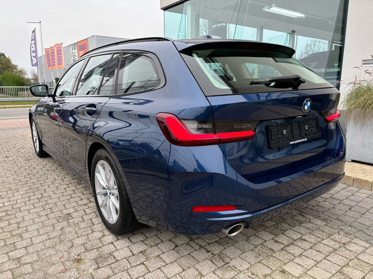 BMW 318  dA Touring Widescreen DrivingAssist