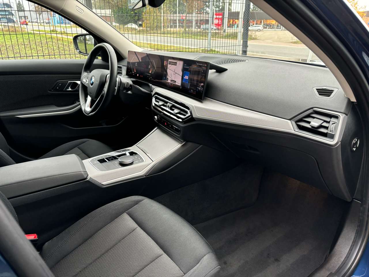 BMW 318  dA Touring Widescreen DrivingAssist