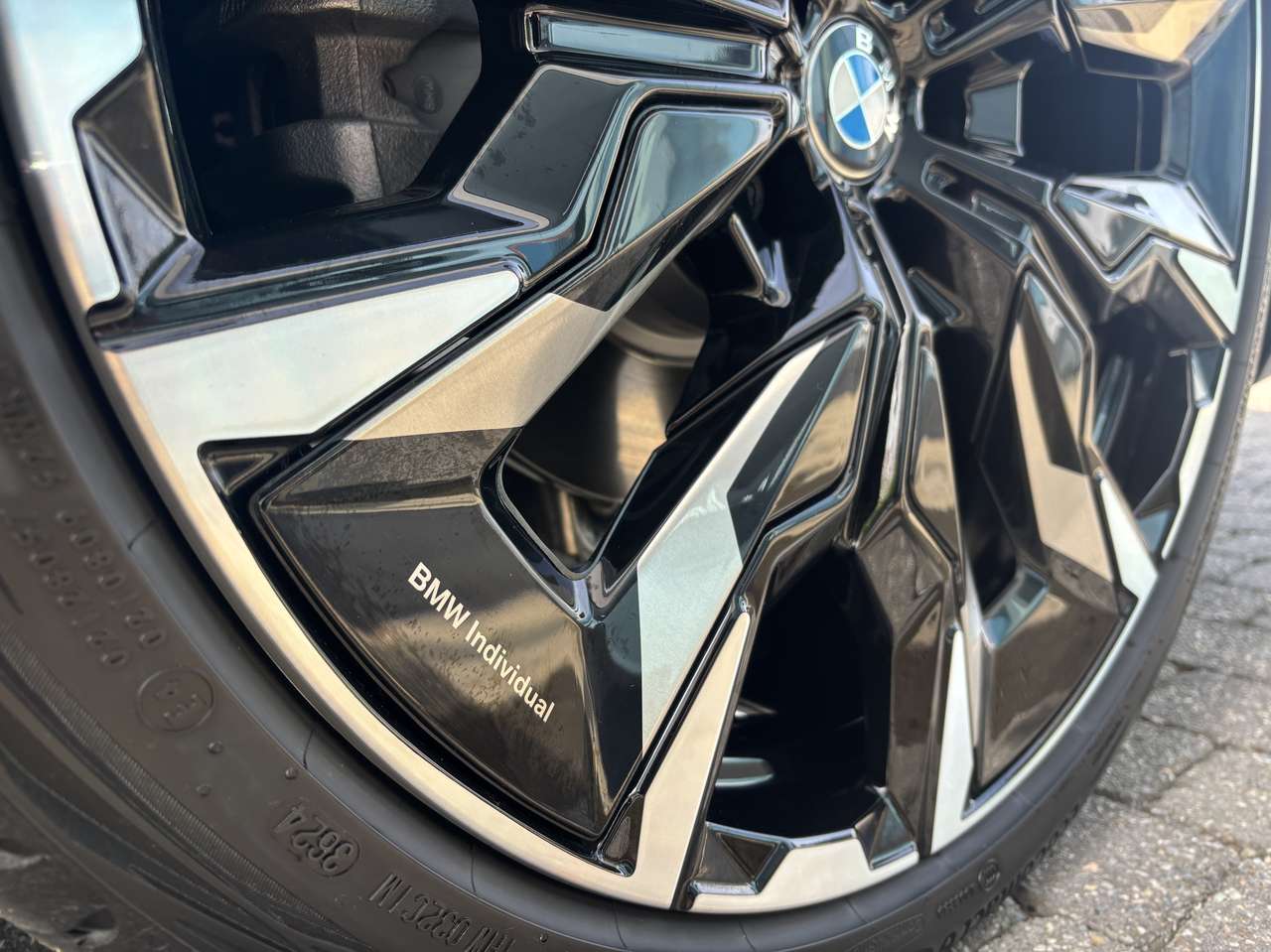 BMW 520  520d M Sport – Pano HarmanKardon Trekhaak 360°