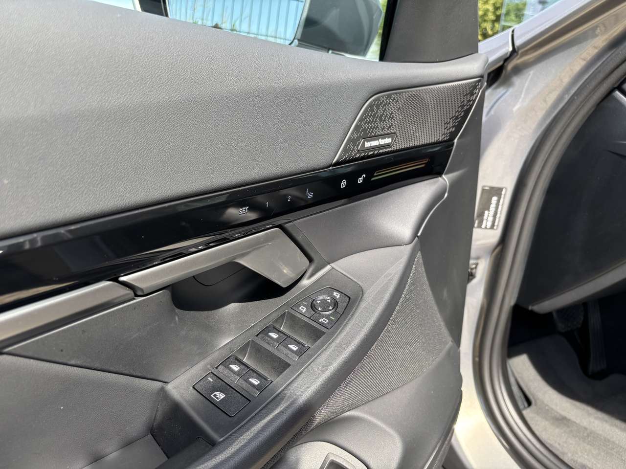 BMW 530  530e Comfortzetels HarmanKardon AdaptiveLED HUD