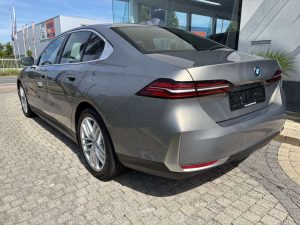 BMW 530  530e Comfortzetels HarmanKardon AdaptiveLED HUD