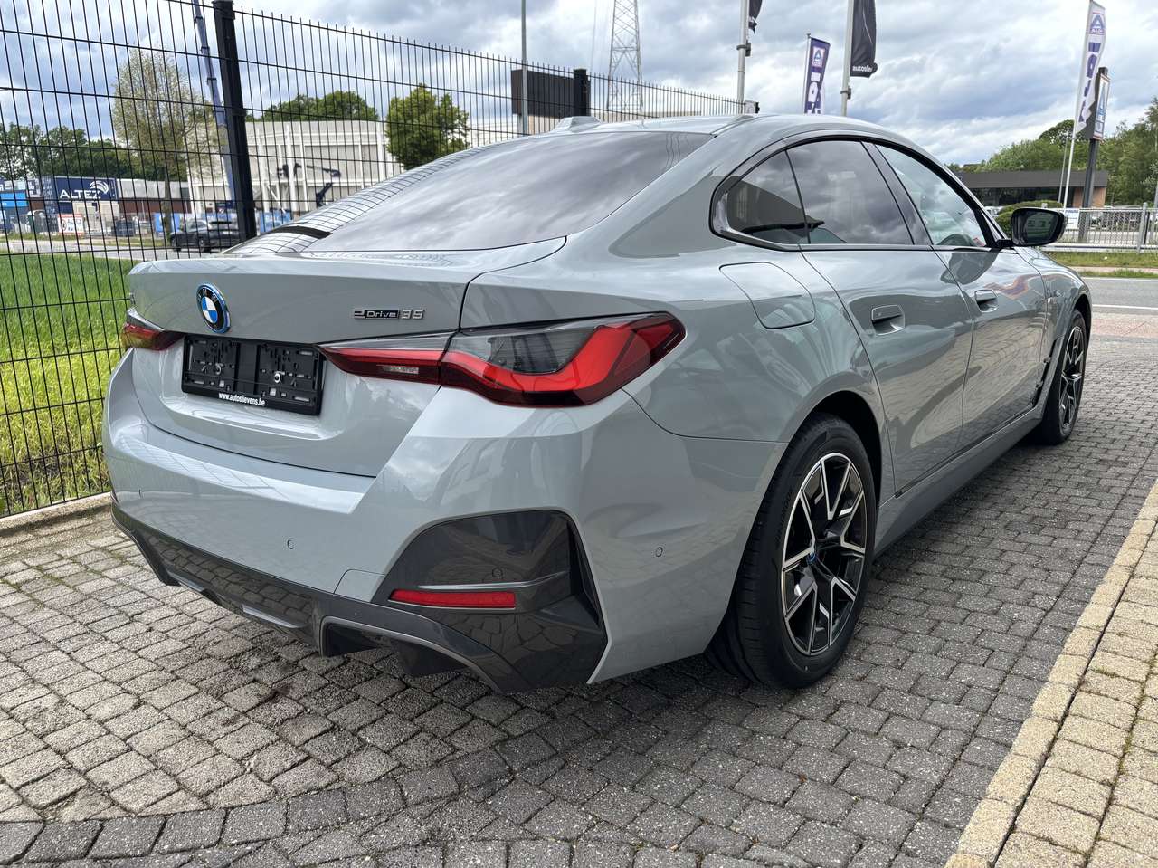 BMW i4  M Sport – Sportremmen Hifi Zetelverw. Adaptive Cruise control